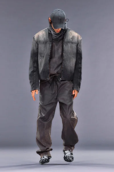 Look 17